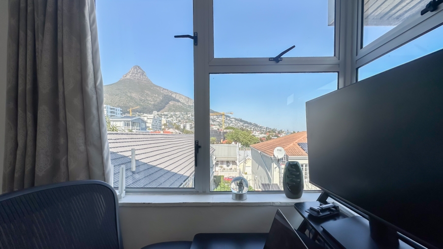 To Let 2 Bedroom Property for Rent in Sea Point Western Cape